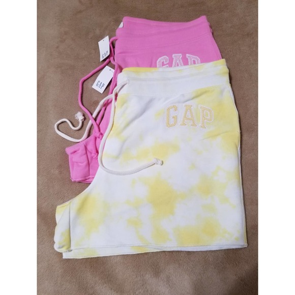 GAP Pants - GAP NWT Women's Shorts Logo Graphic Soft Comfy Fleece Size Small Pink Ye…